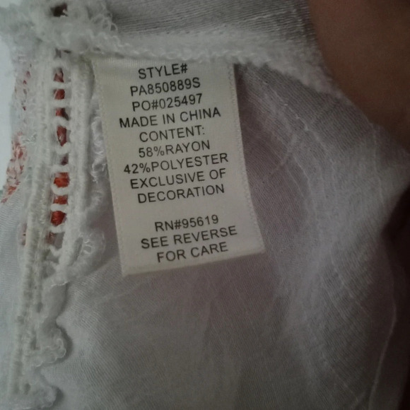 Studio Petite Embroidered Floral Ruffle Sleeve Lightweight Blouse Size Large P - Picture 6 of 8